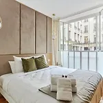 Sublime 3 Bedrooms Apartment Center Of Paris By Studio Prestige