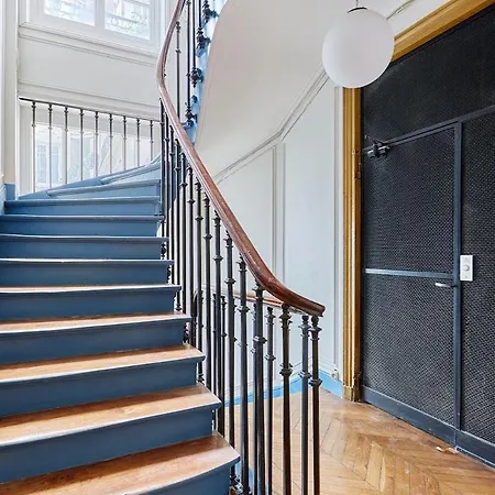 Apartment Sublime 3 Bedrooms Center Of By Prestige